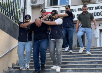 'Kredi puanını yükselteceğiz' yalanıyla dolandırıcılık yapan 5 şüpheli yakalandı