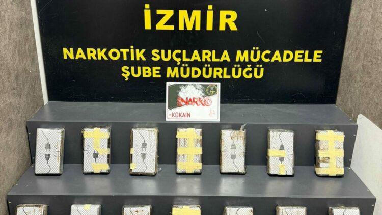 İzmir'de uyuşturucu operasyonu: 2 tutuklama