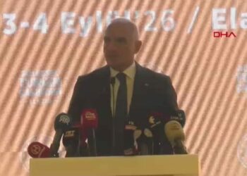 Bakan Ersoy: Turizmi 81 ile ve yılın 12 ayına yaymayı hedefliyoruz