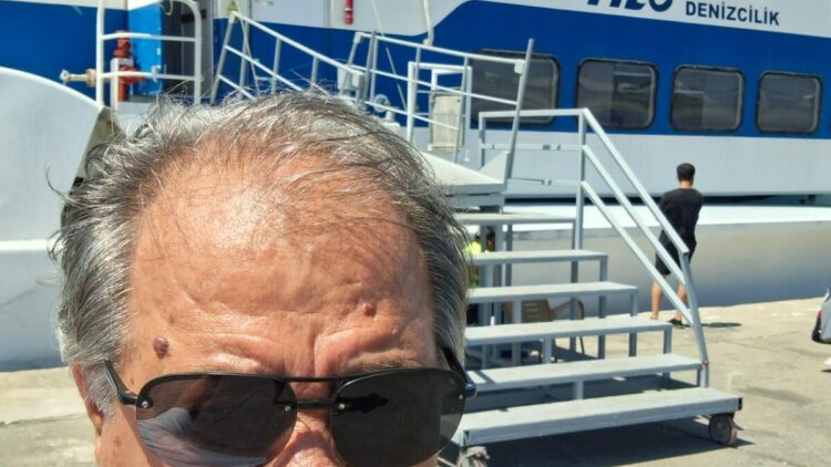 Girne açıklarında batan geminin su aldığı anları görüntüleyen yolcu: Çalıştırılmaması gerekiyor