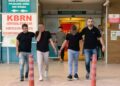 Telefonla aradıkları kadının 1,5 milyon TL’lik altınını alıp dolandıran şüpheliler yakalandı
