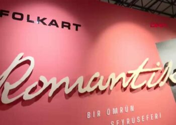 ROMANTİKA / Bir Ömrün Seyrüseferi Nâzım Hikmet sergisi açıldı