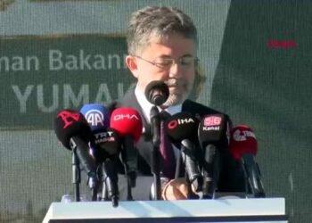 Bakan Yumaklı: 107 yıl önce istiklal için ayağa kalkan Türkiye, bugün istikbalini inşa ediyor (2) /Görüntü ve haber metni eklendi