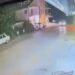 Otomobille çarpışan motosikletteki 2 kişi öldü; kaza kamerada