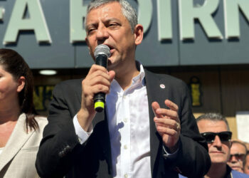 Özgür Özel: Bütün otoyolları devletleştireceğiz