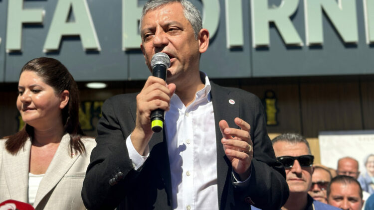 Özgür Özel: Bütün otoyolları devletleştireceğiz