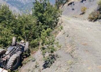 Amasya’da traktör şarampole yuvarlandı: 1 ölü, 3 yaralı