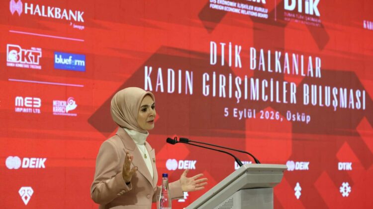 Bakan Göktaş: Kadınların teknolojinin geliştiricisi ve karar vericisi olmasını istiyoruz