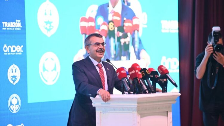Bakan Tekin: İmam hatip okulları 28 Şubat’tan önceki noktaya gelmiş durumda