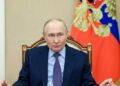 Putin'den Kiev'e yönelik saldırıları 3 gün durdurma talimatı