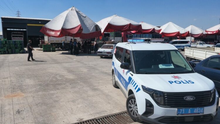 Kırıkkale'de bıçaklı kavga: 4 yaralı