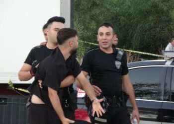 Doğum gününde tabancayla vurulmuş halde ölü bulundu; kardeşi ‘Abim’ diye feryat etti