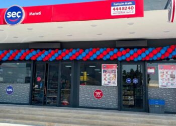 Seç Market’ten Hatay’da esnafa destek