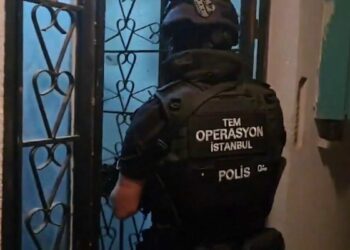 İstanbul'da DEAŞ'a finans sağlayan şüphelilere operasyon: 9 gözaltı