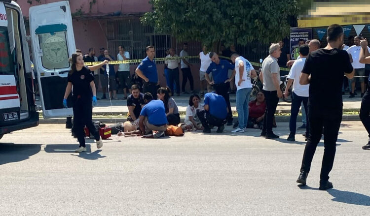 Adliyeden çıkan aileye silahlı saldırı: 1 ölü