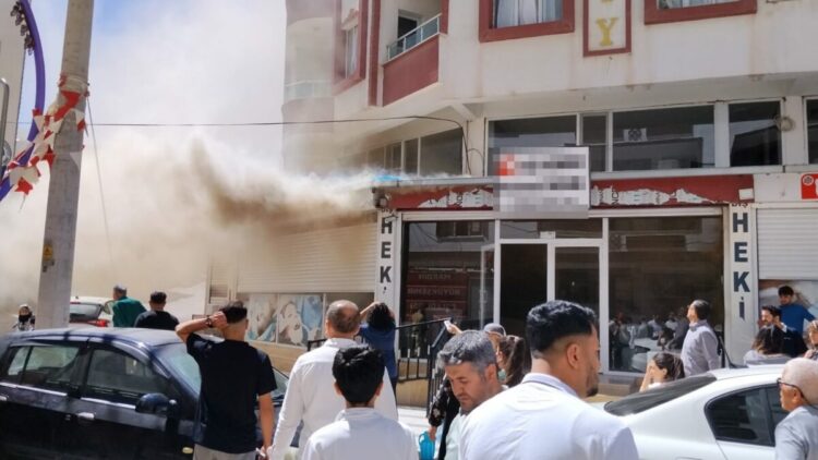 Mardin’de diş kliniğinde yangın