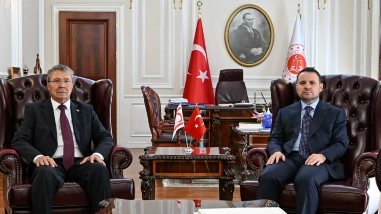 Bakanlar Gürlek ve Güler, KKTC Başbakanı Üstel ile bir araya geldi