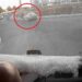 Kaldırımda yürürken otomobilin çarptığı anne ve 2 çocuğu yaralandı; kaza kamerada