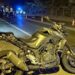 Devrilen motosikletten midibüsün altına savrulan sürücü hayatını kaybetti