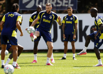 Fenerbahçe’nin Şampiyonlar Ligi’nde rakibi Roma