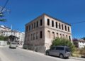 Bolu’da tarihi yapılar, yükselen binaların arasında kaldı
