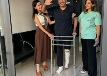 Akıma kapılan işçinin ampütasyon önerilen bacakları, mikrocerrahi yöntemiyle kurtarıldı