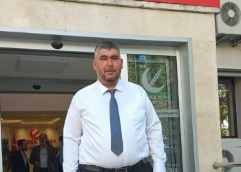 Evinde silahla karnından vurulmuş halde ağır yaralı bulundu