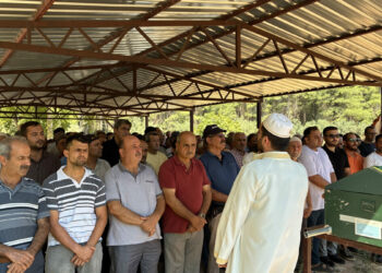 Aksu yangını 3'üncü gününde büyük ölçüde kontrol altına alındı