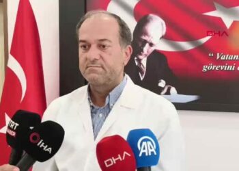 Acil iniş yapan uçakta kurtarılan 2 kişinin, sağlık durumlarına ilişkin başhekimden açıklama
