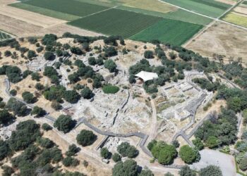 Troya Antik Kenti'nde 2 bin 800 yıllık agora gün yüzüne çıkarılıyor