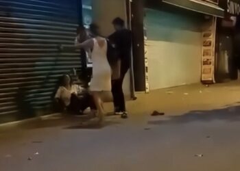 Beyoğlu’nda sokak ortasında erkek arkadaşı tarafından darbedildi; şikayetçi olmadı