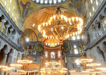 Ayasofya’da doğu yarım kubbede güçlendirme ve konservasyon çalışmaları başlıyor