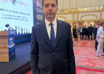 Türkiye Satranç Federasyonu'nun yeni başkanı Enes Efendioğlu oldu