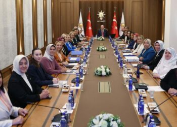 Cumhurbaşkanı Erdoğan, kadın belediye başkanlarını kabul etti