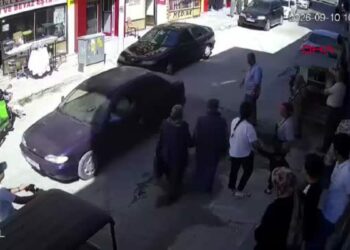 Konya'da iş yerinde patlama anı kamerada