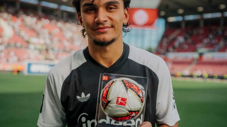 Can Uzun attığı 2 golle Eintracht Frankfurt’a galibiyeti getirdi