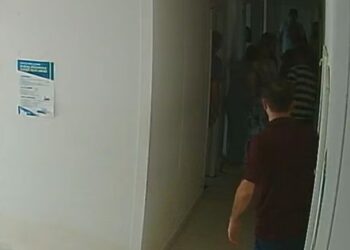 Heimlich manevrasıyla mesai arkadaşının hayatını kurtardı; o anlar kamerada