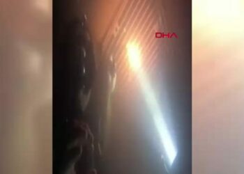 Mersin Limanı'nda geminin altına gizlenmiş 350 kilo kokain ele geçirildi