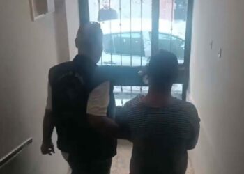 İzmir’de ‘Ailem Güvende’ operasyonu: 16 gözaltı