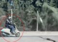 Motosikletiyle ters yönde ilerleyip trafiği tehlikeye attığı anlar kamerada