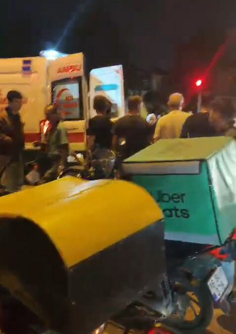 Hafif ticari araç, motosiklete çarptı; 1 ölü, 1 yaralı