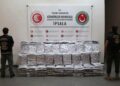 Edirne'de gümrük kapılarında 147 kilo esrar ve 27 kilo kokain ele geçirildi