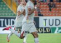 Göztepe savunmada başka hücumda başka