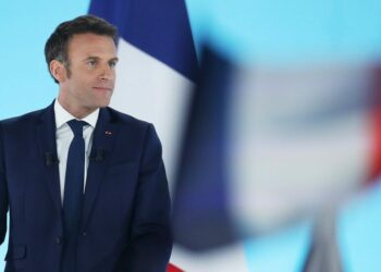 Macron: 15 yaş altına sanal medya yasağı tüm Avrupa'da standart olmalı
