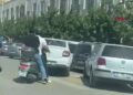 Sokakta taşlı sopalı kavga; 3 yaralı