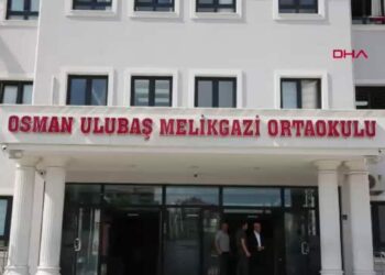 Emniyet Müdürü, şehit çocuğunu okuldan özel harekat aracıyla alıp evine bıraktı