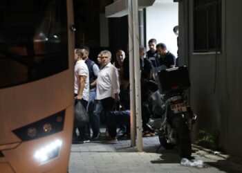 Seferihisar Belediyesi'nde ‘rüşvet’ soruşturması; 47 şüpheli adliye sevk edildi