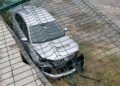 Zeytinburnu'nda otoparktan 3 metre aşağı düşen otomobilin sürücüsü yaralandı