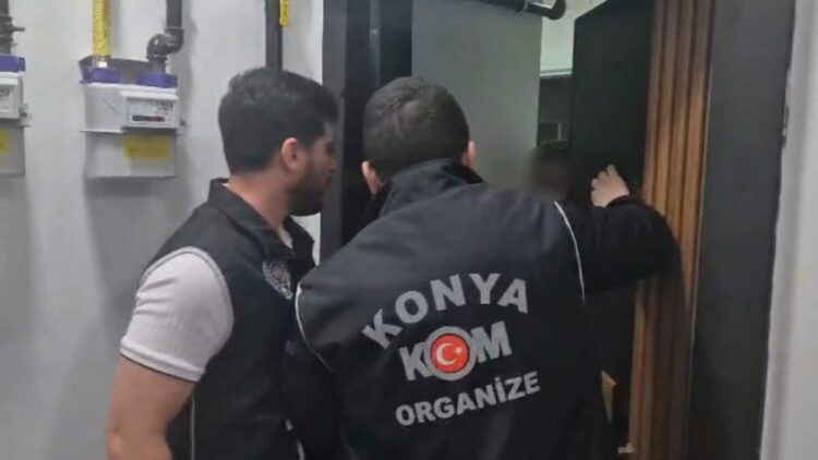 Konya'da 'Kıskaç' operasyonu: 20 gözaltı