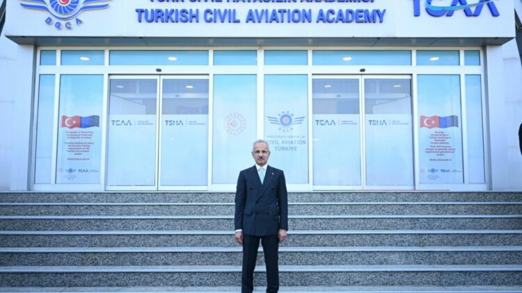 Bakan Uraloğlu: 2030 yılı hedefimiz karbondioksit emisyonunu yüzde 5 oranında azaltmaktır